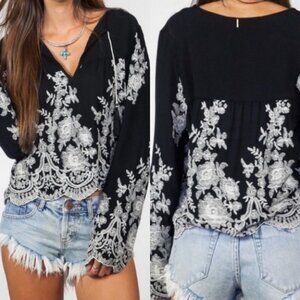 Misa Los Angeles Embroidered Boho Tassel Hippie Top Black White Size Medium Boho